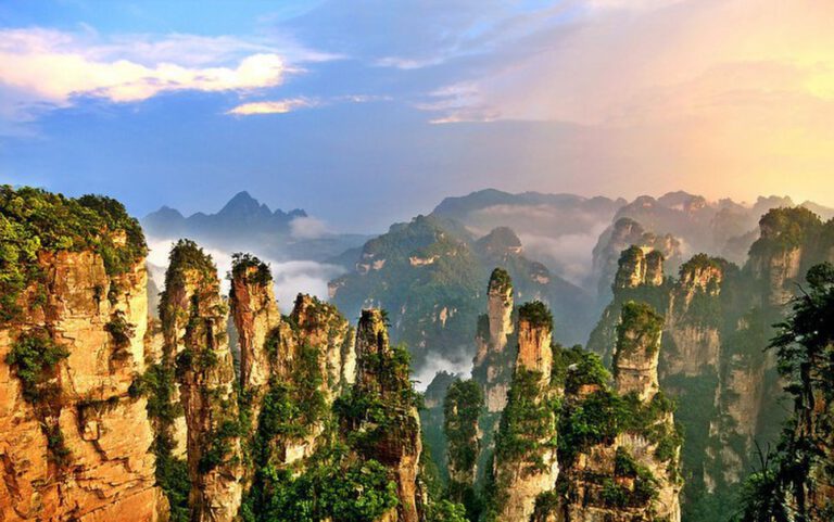 Zhangjiajie, eine unendliche Welt voller Nervenkitzel