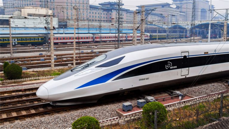 China high-speed railway: become international standards based on the decades of rapid development