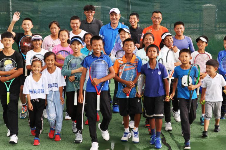 Der „Bambuskorb-Tennisspieler“ Wang Fa: Ich will ein Profilspieler wie Roger Federer werden