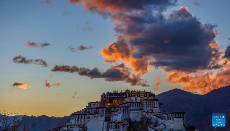 Herbst im Potala-Palast