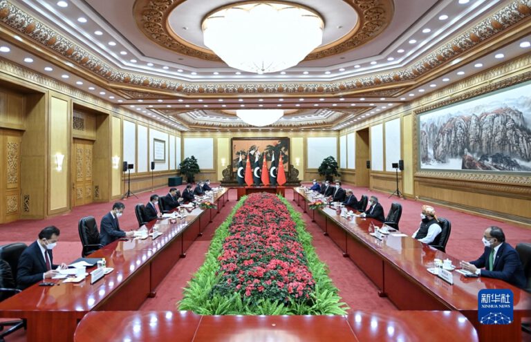 Xi Jinping trifft Pakistans Premierminister Shehbaz Sharif
