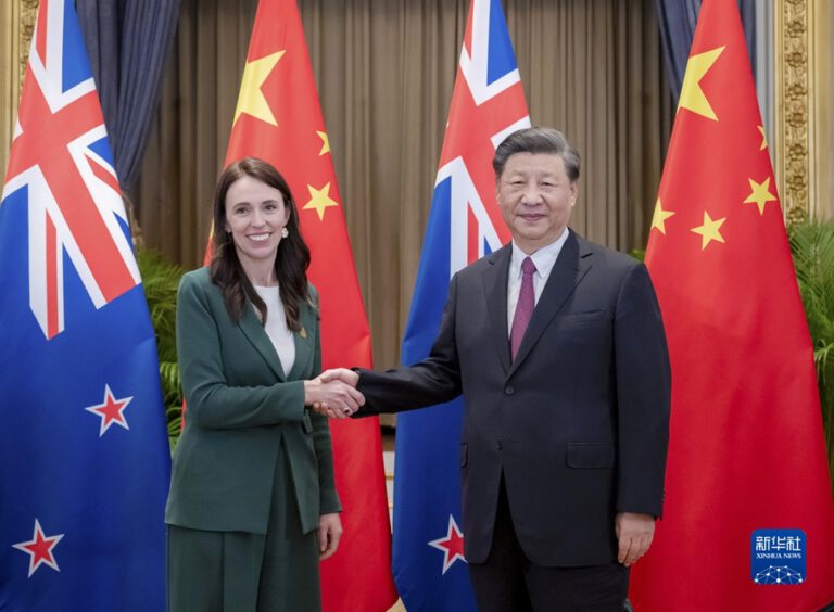 Xi Jinping traf sich in Bangkok mit Neuseelands Premierministerin