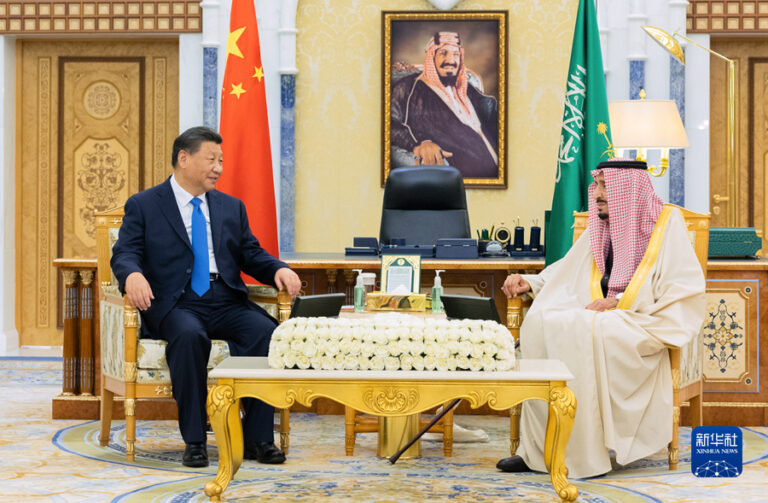 Xi Jinping trifft König Salman von Saudi-Arabien in Riad
