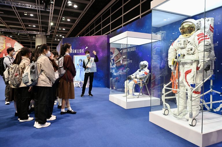 Hongkong wählt 40 Kandidaten von Nutzlastspezialisten für Chinas bemannte Raumfahrtmission aus