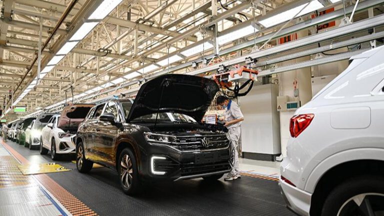 Autoabsatz in China wuchs 2022 um 2,1 Prozent