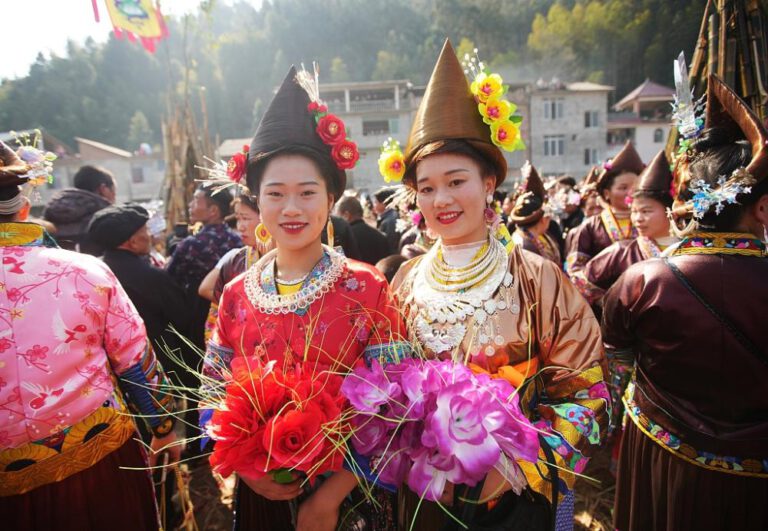 Traditionelles Lusheng-Festival in Guangxi