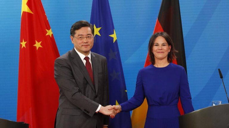 Chinesisches Außenministerium informiert die Presse über Deutschland-Besuch des Außenministers Qin