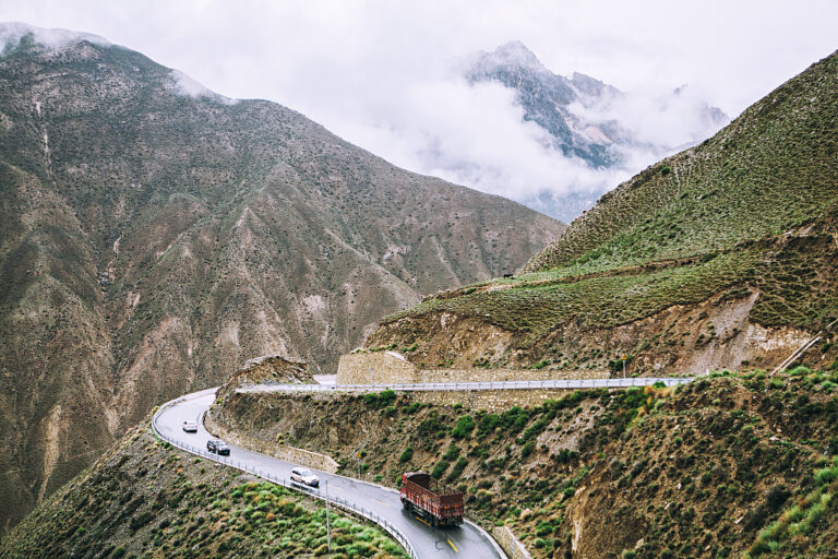 Logistiknetze im ländlichen Tibet verbessert