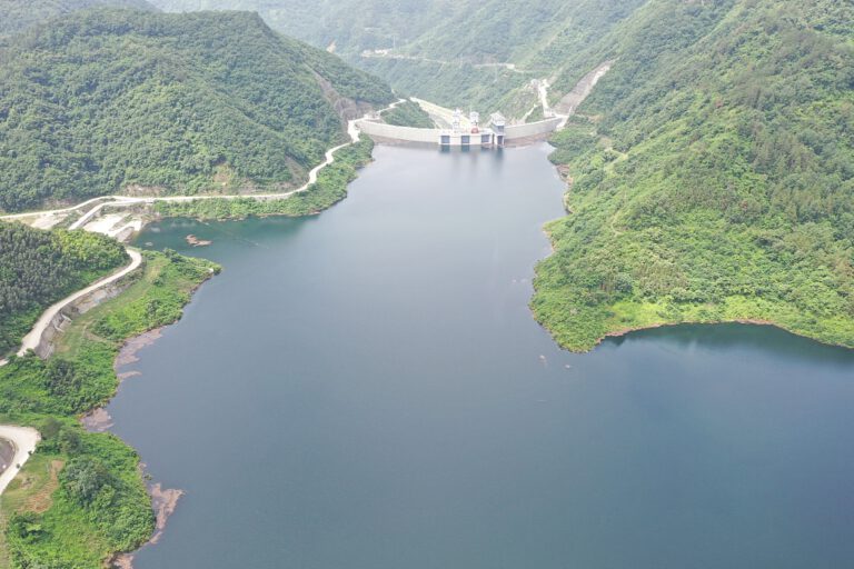 Wasserumleitungsprojekt verbindet Nebenflüsse von Chinas beiden größten Flüssen