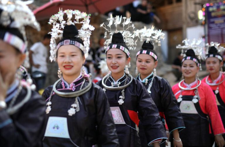 Traditionelles Chixin-Fest in Guizhou zur Feier der Ernte