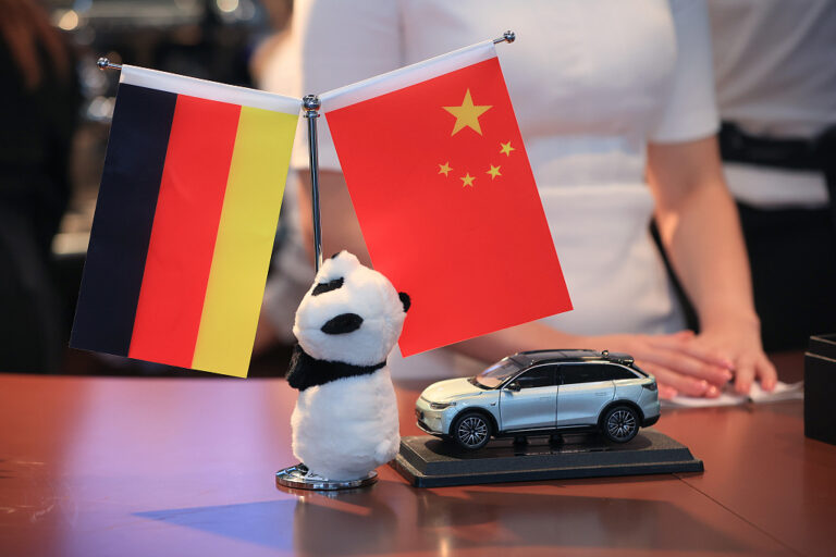 Chinesisch-Deutsche Zusammenarbeit bei E-Autos auf Überholspur