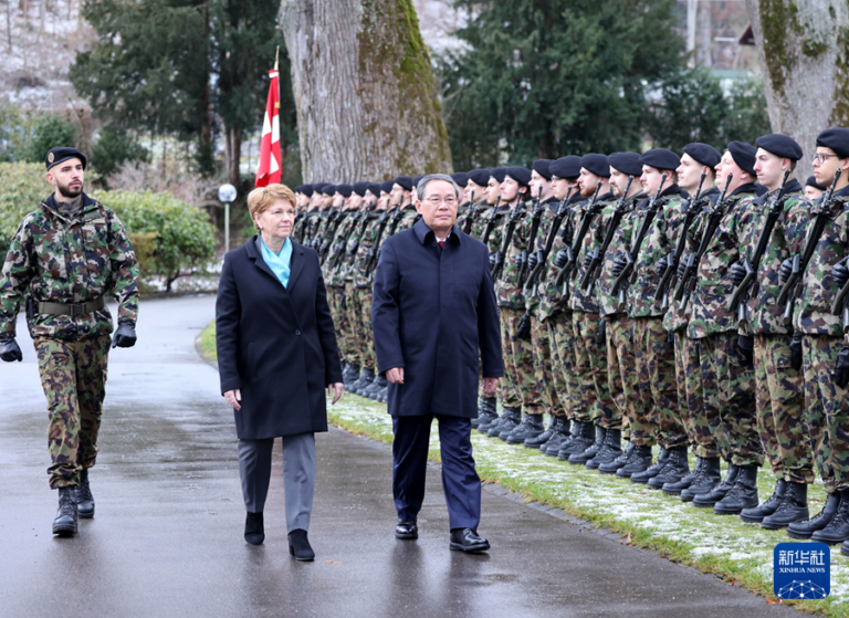 Li Qiang trifft Schweizer Bundespräsidentin Viola Amherd