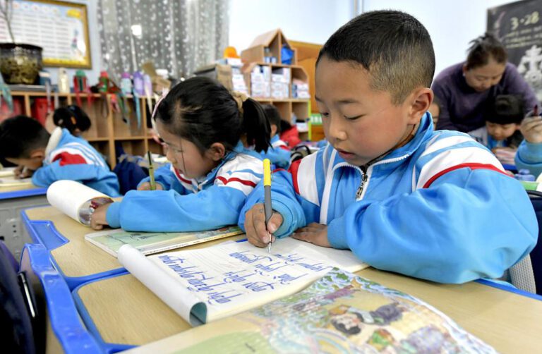 Tibet fördert Unterricht der tibetischen Sprache in Schulen