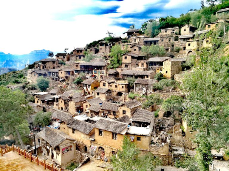 Umwandlung eines alten Dorfes im Taihang-Gebirge – Festbräuche in Suzhuang