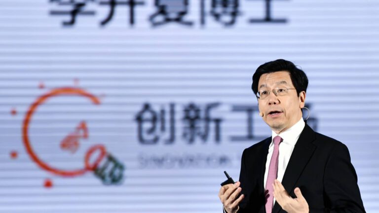 Former Google China President Kai-Fu Lee: Chinese AI Companies Must Forge Their Own Path